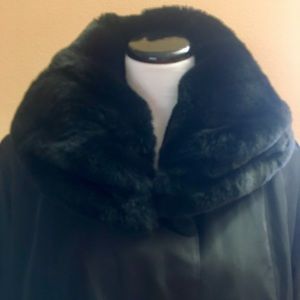 🆕 REX RABBIT & Blk Taffeta Silk Rain/Winter coat. Fur lined/interior. 🎁